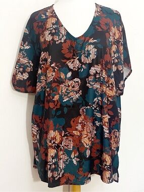 Catherines Dark Floral V-Neck Short Dolman Sleeve Blouse 1X (runs large)